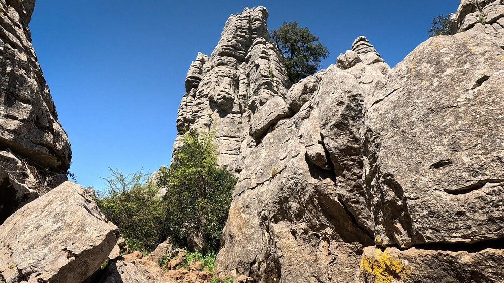 Felsformationen entlang der Ruta Amarilla im El Torcal de Antequera