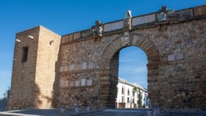 Arco de los Gigantes – das Himmelstor von Antequera